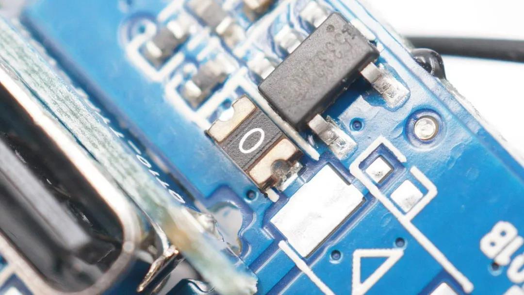 自恢復(fù)保險絲在TWS充電倉的應(yīng)用